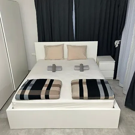 Skg Deluxe